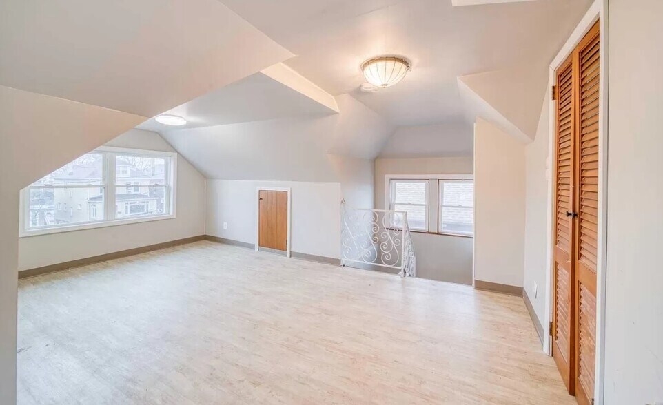 More Photos Of 518 79th St, North Bergen Medical For Sale