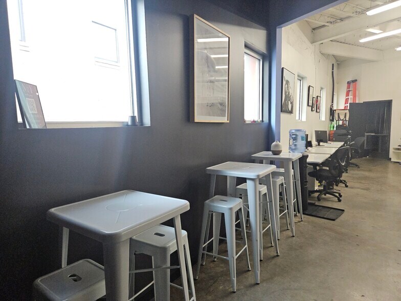 More Photos Of 914 Howell Mill Rd NW, Atlanta Office For Lease