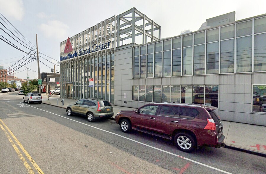 More Photos Of 45-01 Vernon Blvd, Long Island City Medical For Lease