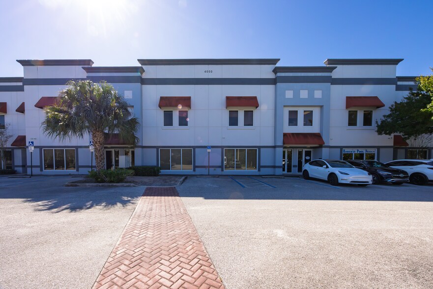 Primary Photo Of 4050 Westgate Ave, West Palm Beach Showroom For Lease