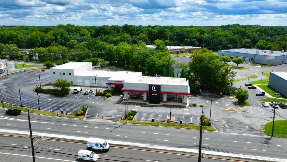 Primary Photo Of 538 Route 38 E, Maple Shade Township Auto Dealership For Lease
