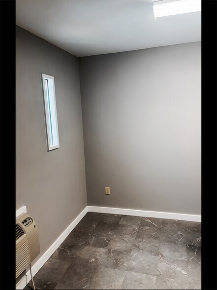 More Photos Of 1403 S Osage St, Wichita Warehouse For Lease