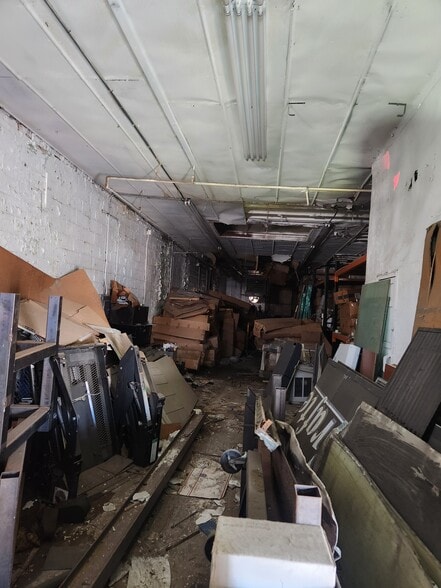 More Photos Of 907 E 51st St, Brooklyn Warehouse For Sale