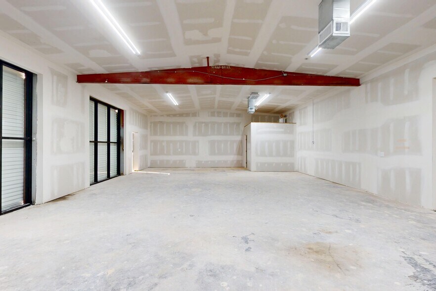More Photos Of 5701 Fulton St, Houston General Retail For Lease
