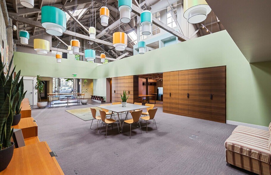 More Photos Of 87 McLea Ct, San Francisco Office For Lease