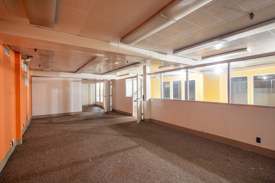 More Photos Of 2675 Folsom St, San Francisco Warehouse For Sale