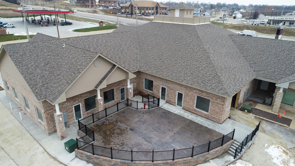 More Photos Of 6244 Highway 100, Washington Restaurant For Lease