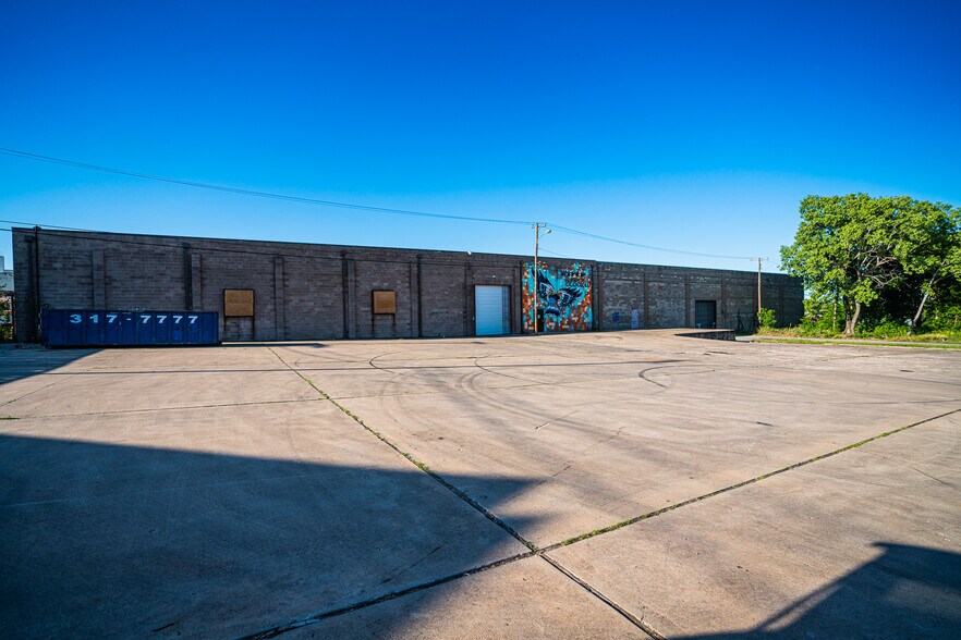 More Photos Of 6308 E 15th St, Tulsa Manufacturing For Sale