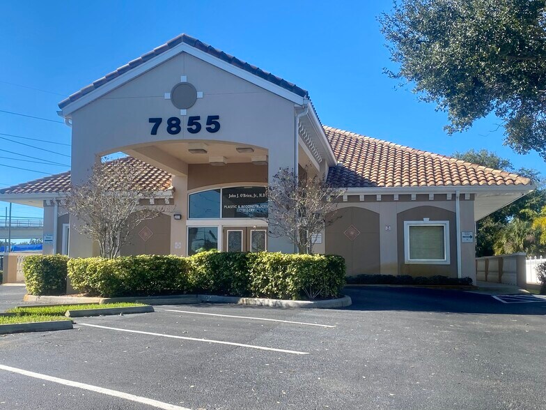 Primary Photo Of 7855 38th Ave N, Saint Petersburg Medical For Lease