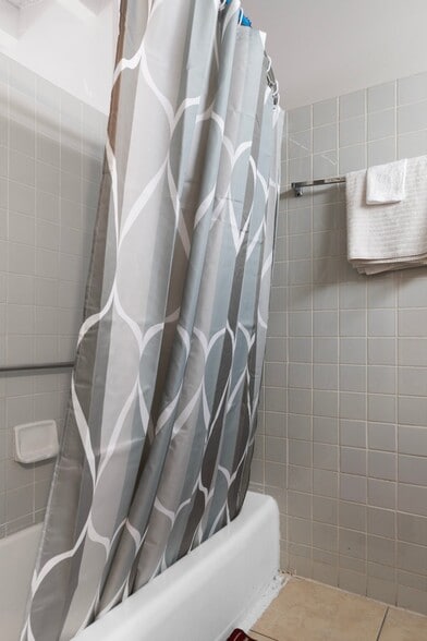 More Photos Of 5565 E Silver Springs Blvd, Silver Springs Hotel For Sale