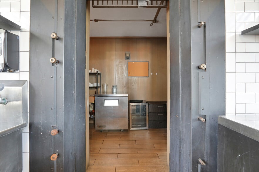 More Photos Of 62 Main St, Pine Bush Loft Creative Space For Sale