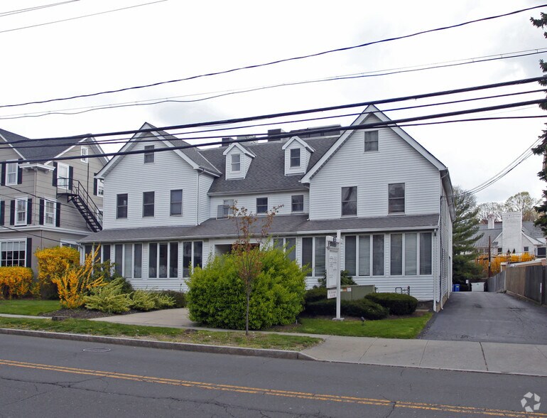 More Photos Of 125 Mason St, Greenwich Office For Lease