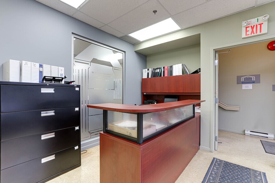 More Photos Of 12520 Horseshoe Way, Richmond Warehouse For Lease