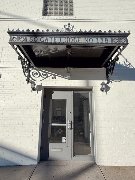 More Photos Of 15 E Iowa Ave, Denver Storefront For Lease