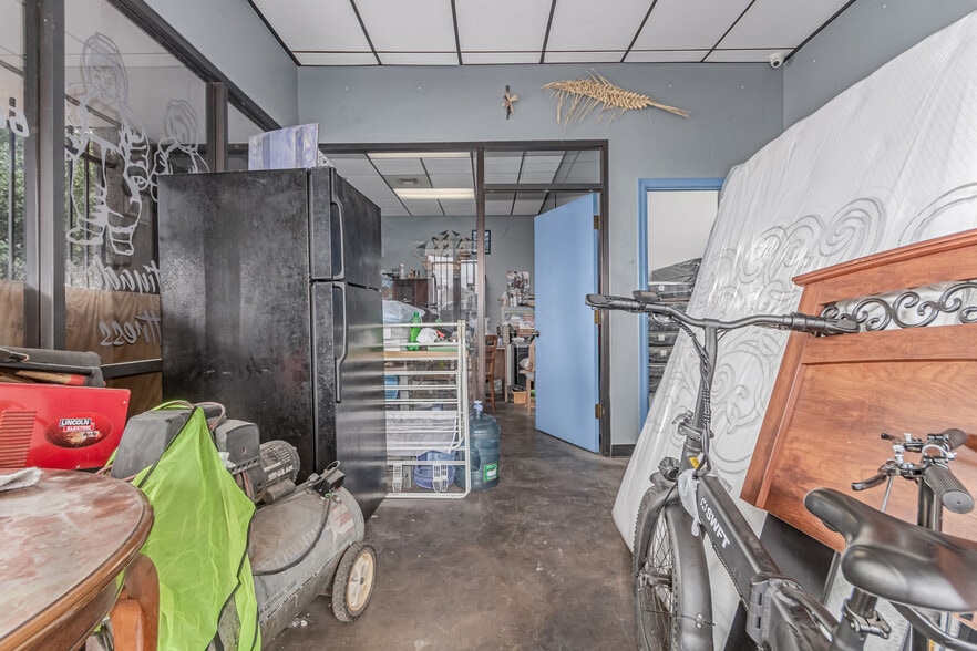 More Photos Of 6016 N 57th Ave, Glendale Warehouse For Sale