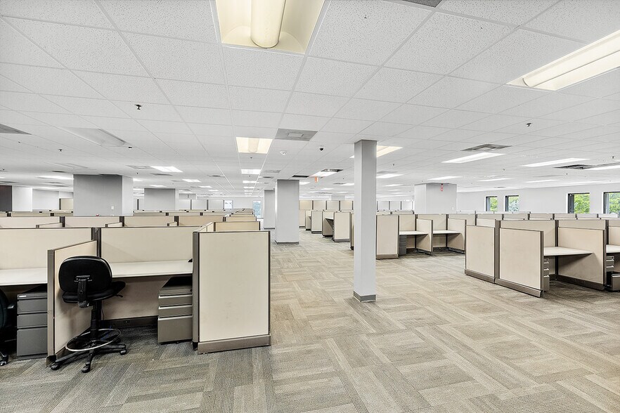 More Photos Of 895 SW 30th Ave, Pompano Beach Unknown For Lease