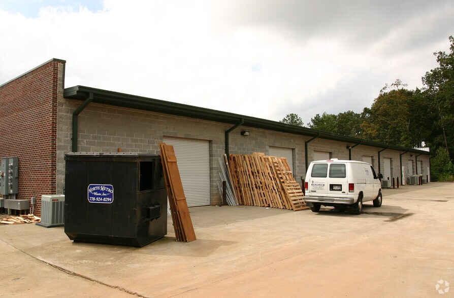 More Photos Of 503 Hickory Ridge Trl, Woodstock Light Distribution For Lease