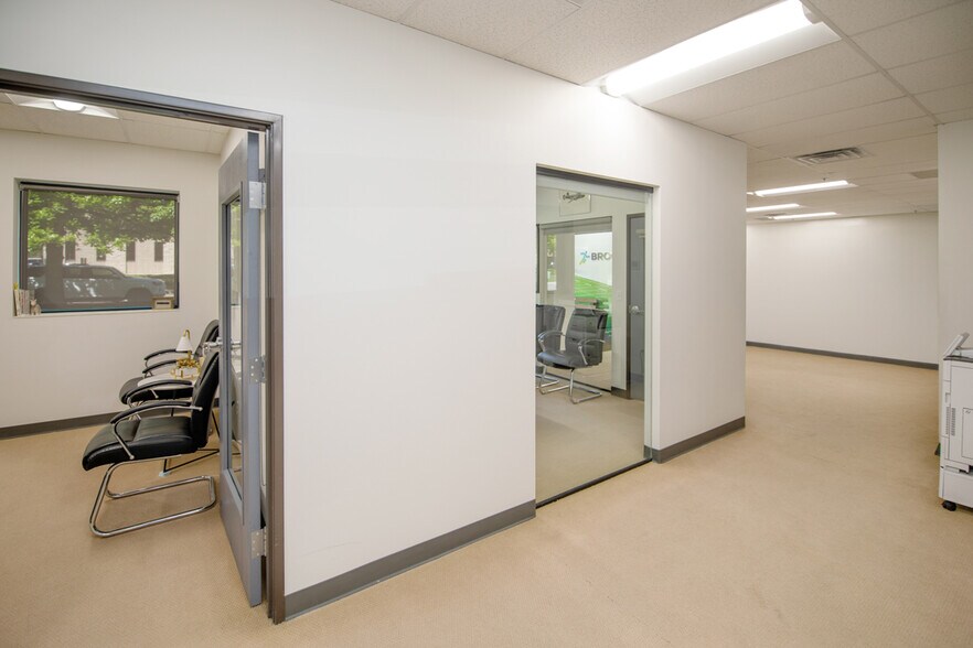 More Photos Of 3090 Sterling Cir, Boulder Research And Development For Sale