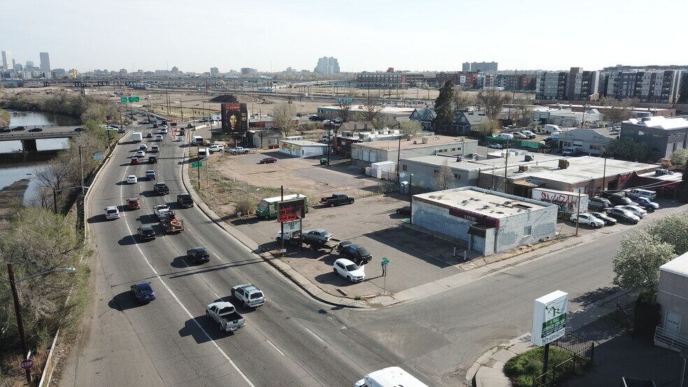 More Photos Of 1196 S Santa Fe Dr, Denver Bar For Lease