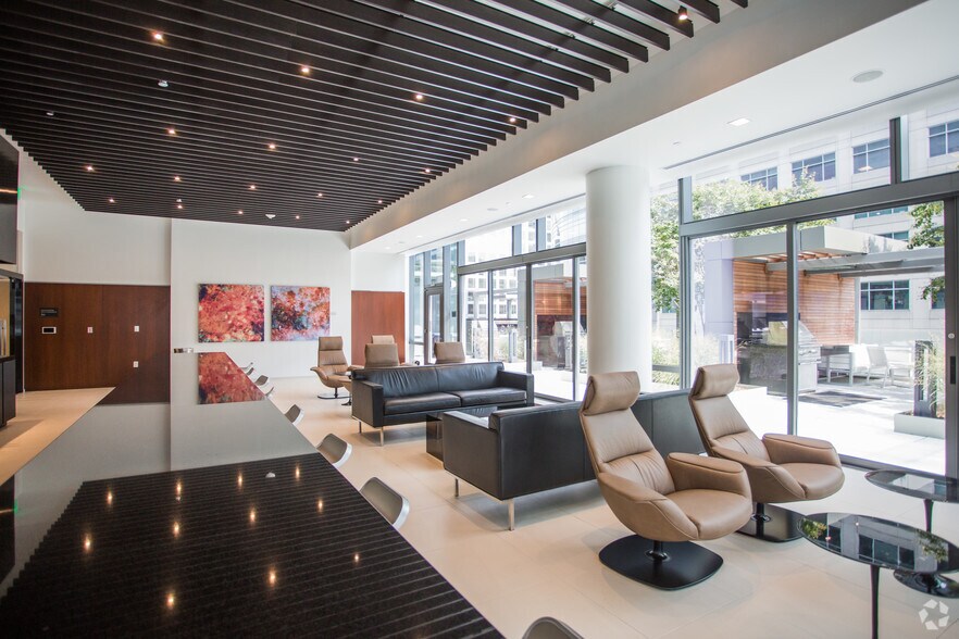 More Photos Of 1800 N Lynn St, Arlington Apartments For Lease