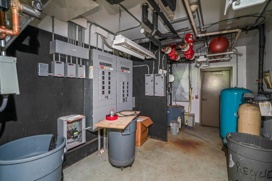 More Photos Of 614 Union Rd, Vineland Office For Sale