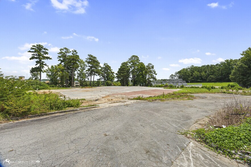 More Photos Of 111 Holiday Dr N, Macon Land For Sale