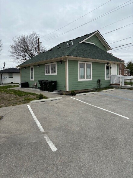 More Photos Of 6444 W Broadway, McCordsville Storefront Retail Office For Sale