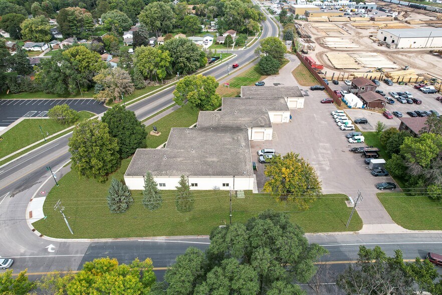 More Photos Of 105 NW Old Highway 8 NW, Saint Paul Light Manufacturing For Lease