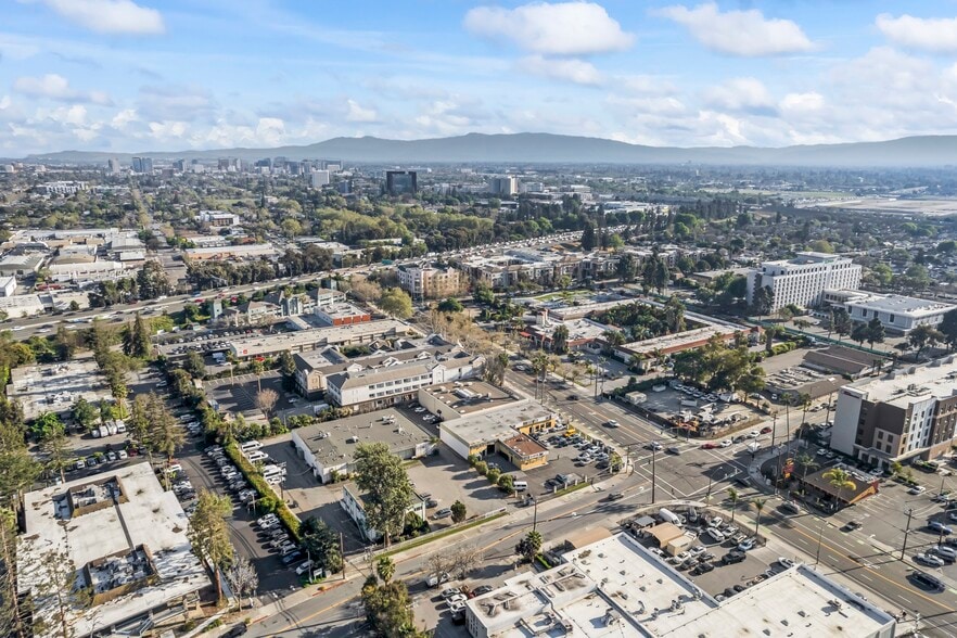 More Photos Of 1376 N 4th St, San Jose Light Distribution For Sale