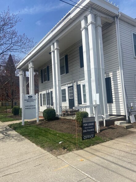 More Photos Of 225 E Liberty St, Medina Office For Lease