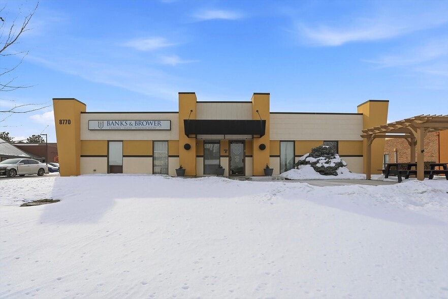 More Photos Of 8770 Purdue Rd, Indianapolis Office For Sale