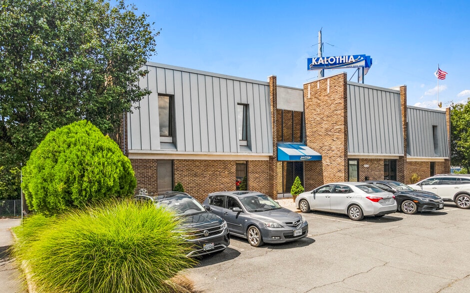 Primary Photo Of 1301 Moran Rd, Sterling Office For Sale