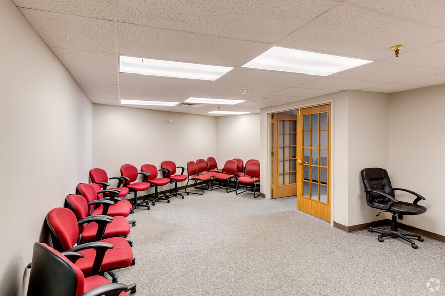 Photo of 38th Floor Ste 60-3800