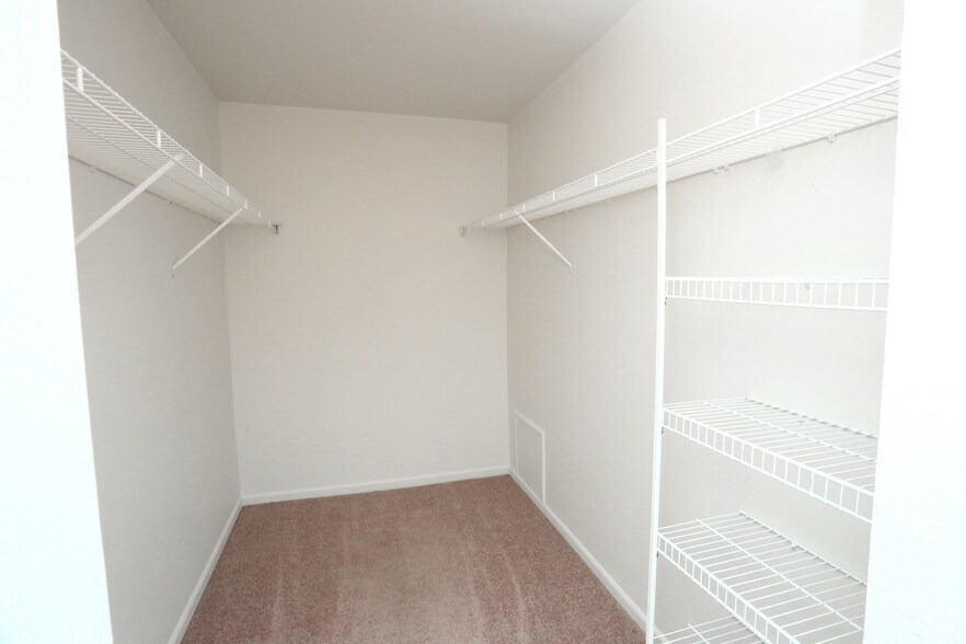 More Photos Of 6101-6103 Eagle Ridge Ln, Flint Apartments For Sale