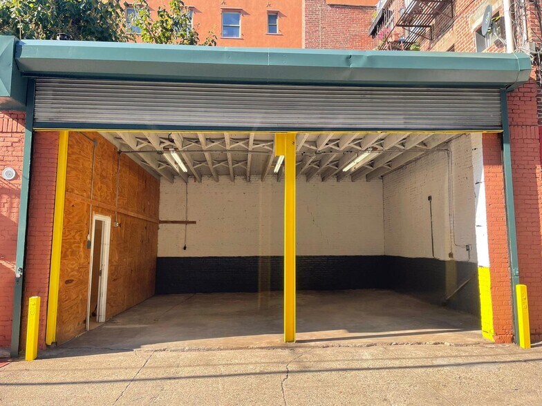 More Photos Of 405 Rider Ave, Bronx Warehouse For Lease