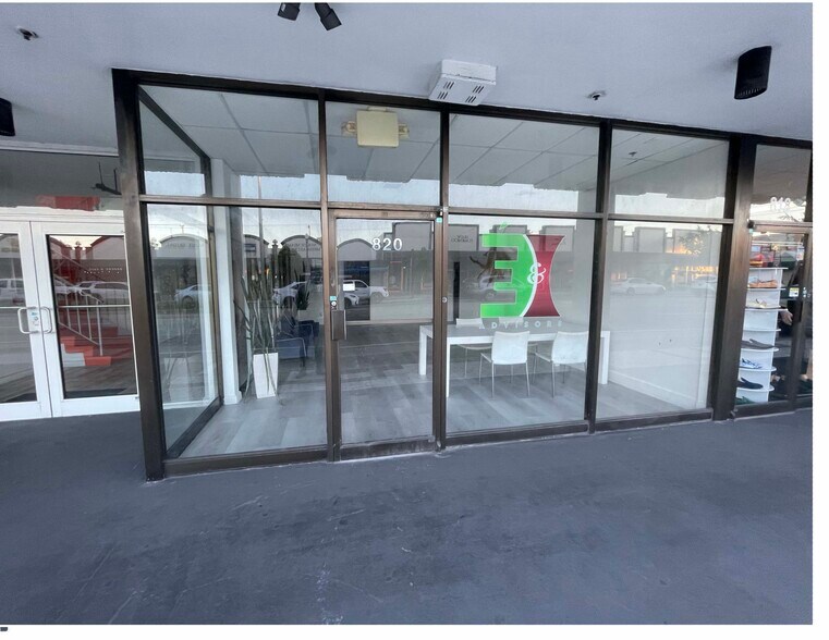 More Photos Of 800 NE 125th St, North Miami Storefront Retail Office For Lease