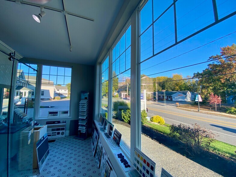 More Photos Of 147 Portsmouth Ave, Stratham Freestanding For Lease