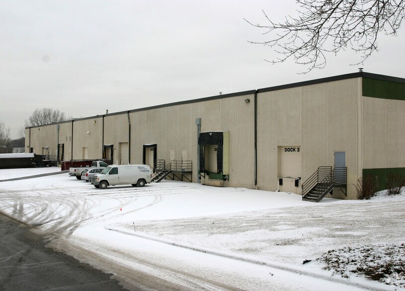 More Photos Of 6678-6698 Shady Oak Rd, Eden Prairie Distribution For Lease