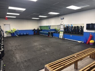 More Photos Of 105 Auto Supply Dr, Goose Creek Light Distribution For Sale