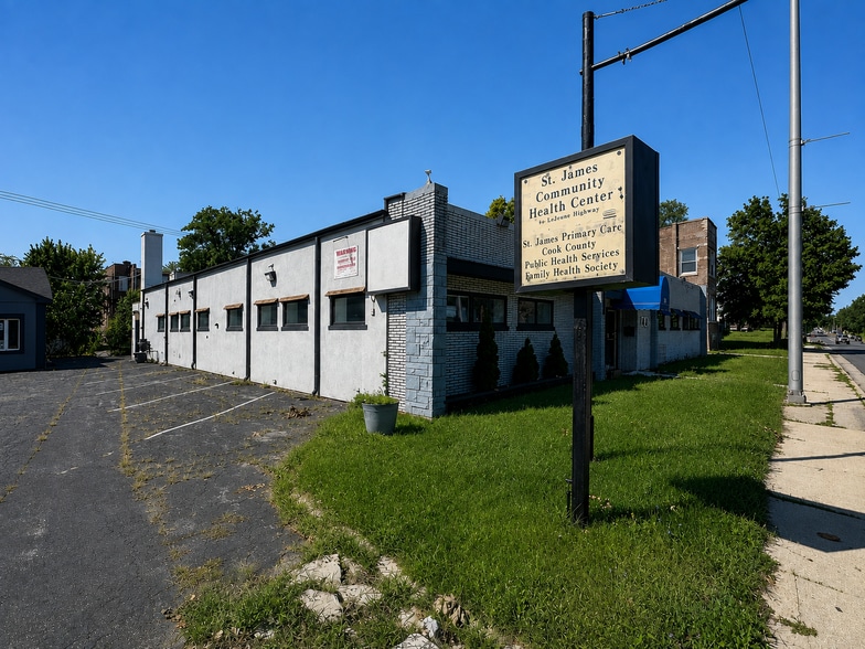 More Photos Of 44 W Lincoln Hwy, Chicago Heights Office For Lease