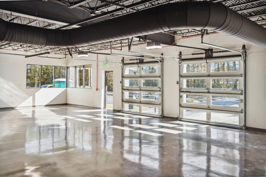 More Photos Of Port 26 | 2155 Eagle Drive, North Charleston Office For Lease