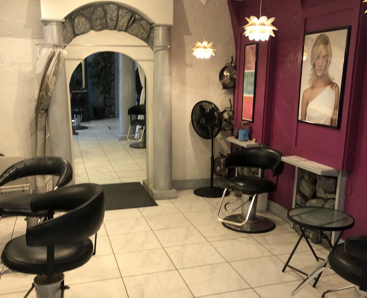 More Photos Of 7155 W Pleasant Valley Rd, Cleveland Freestanding For Lease