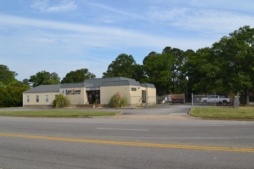More Photos Of 3400 Airline Blvd, Portsmouth Office For Sale