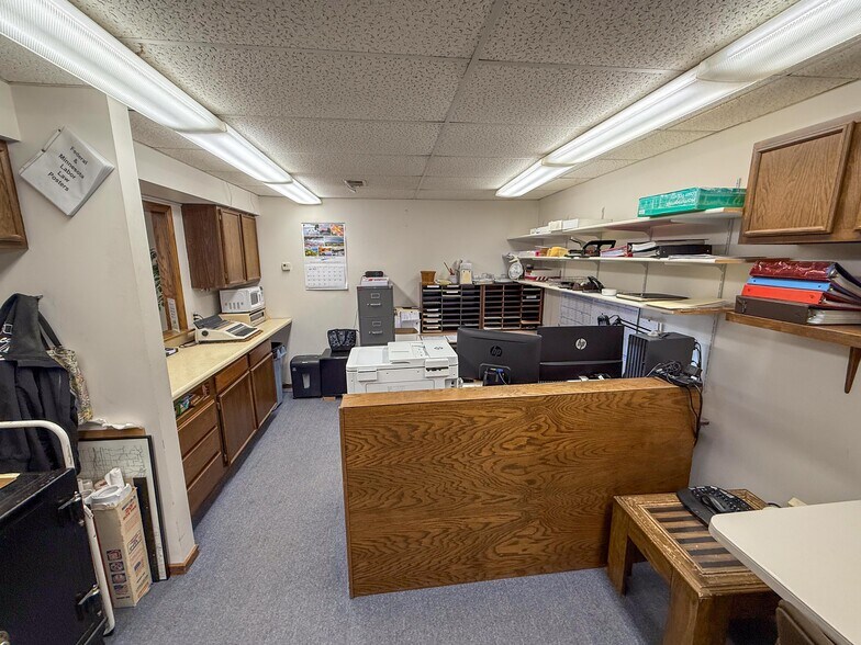 More Photos Of 16 Mantorville Ave N, Kasson Office For Sale