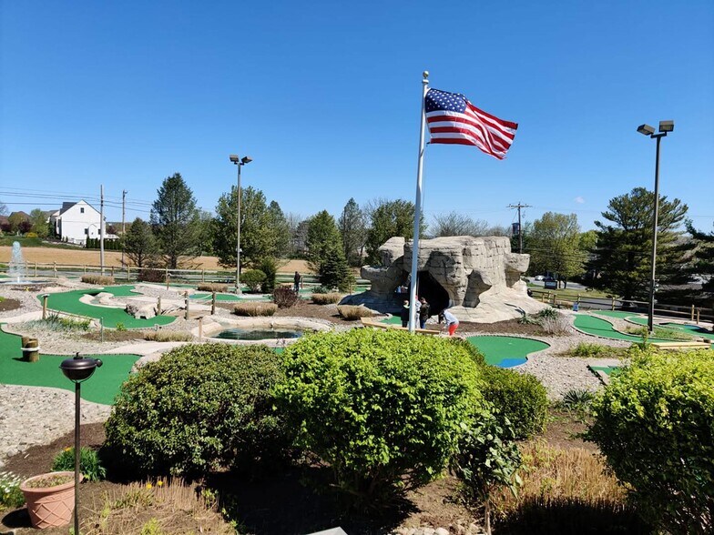 More Photos Of 4565 Spring Hill Dr, Schnecksville Amusement Park For Sale