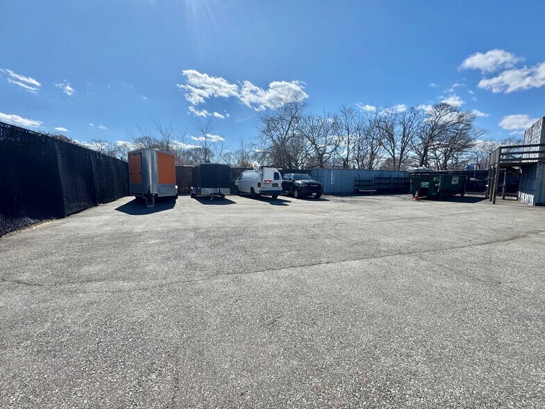 More Photos Of 147 Sunrise Hwy, Amityville Storefront Retail Office For Sale