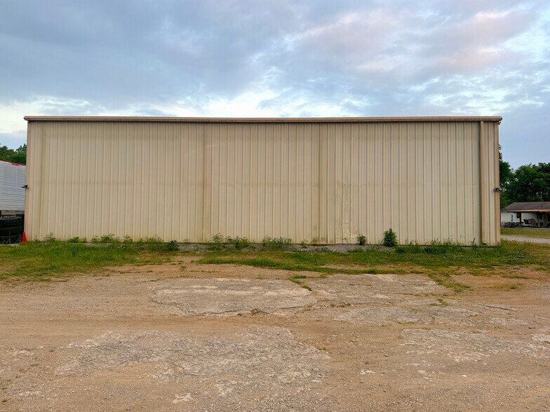 More Photos Of 596 Highway 99, Lewisburg Warehouse For Sale