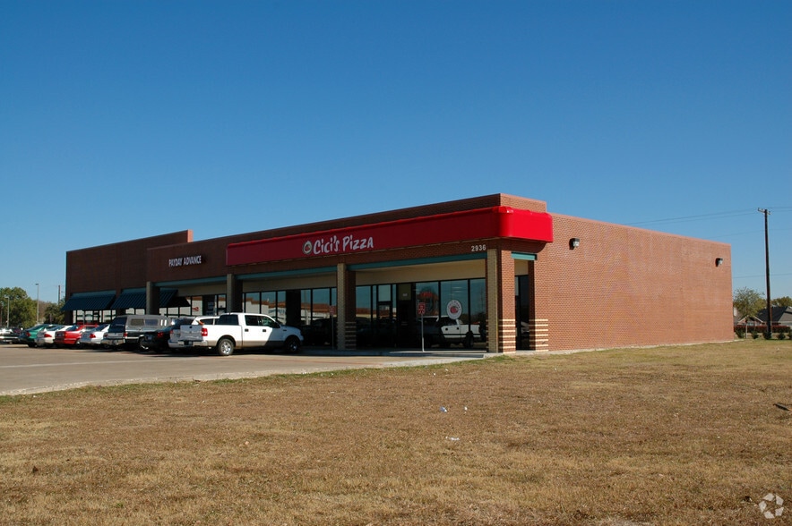 More Photos Of 3046 Lavon Dr, Garland General Retail For Lease