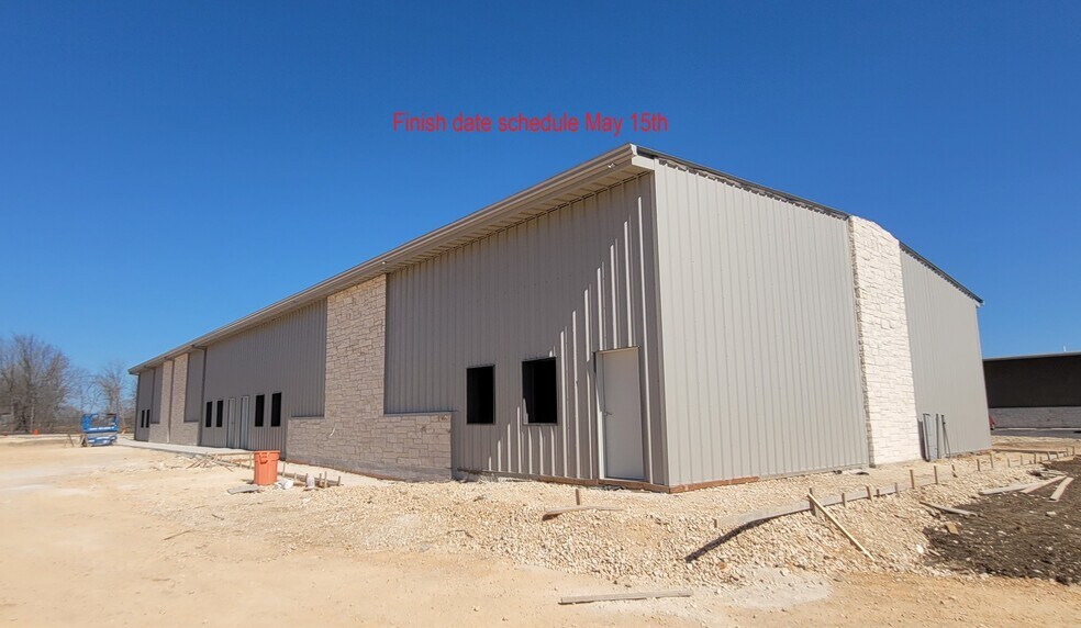 More Photos Of 161 Weldon Johnson Way, Kyle Industrial For Lease