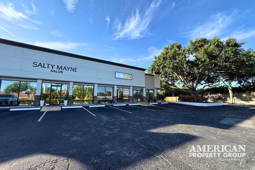 More Photos Of 7668 S Tamiami Trl, Sarasota General Retail For Lease